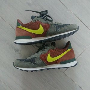 Nike Internationalist
